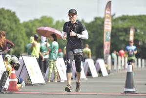 BIB: 1109
                            <button type="button" onclick="openModal(4955666)" class="btn btn-primary btn-sm float-right btn-popup" data-toggle="modal" data-target=".modal-high-quality">
                        <i class="fas fa-shopping-cart"></i> Add to Cart
                    </button>
                                            <button type="button" onclick="isThisMe(4955666, true)" class="btn btn-success btn-sm float-right btn-popup btn-isme hidden" data-toggle="tooltip" data-placement="bottom" title="นี่คือรูปของคุณใช่ไหม คลิกที่นี่เพื่อเอาเข้าอัลบั้ม">
                        <i class="fas fa-plus"></i> Add to album
                    </button>
                    <button type="button" onclick="isThisMe(4955666, false)" class="btn btn-warning btn-sm float-right btn-popup btn-isnotme hidden">
                        <i class="fas fa-ban"></i> Remove from album
                    </button>